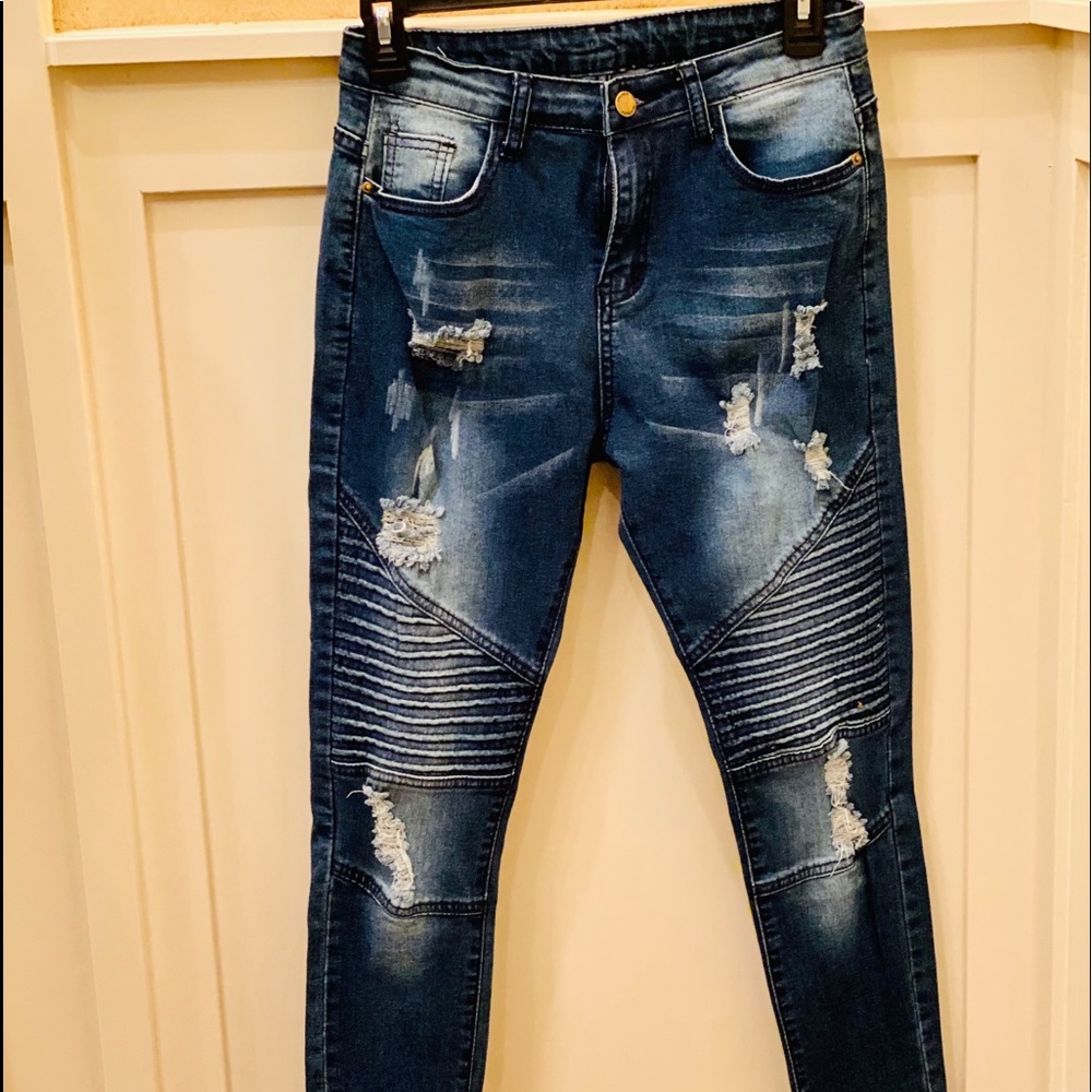 NWT COLOR COLLECTIONS JEANS SZ SMALL